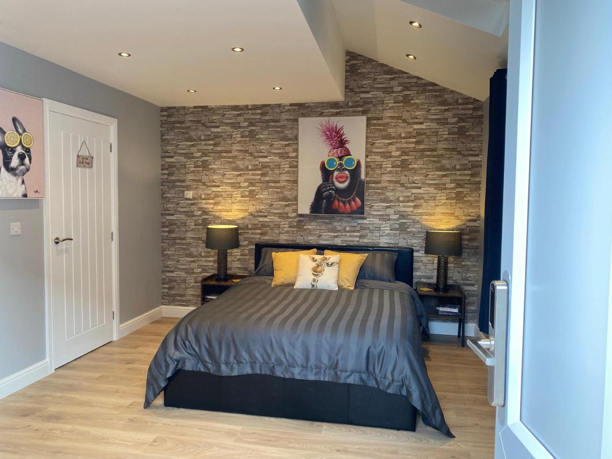 Modern Luxury 1 Bed Apartment With Parking Near Stansted Airport Stansted Mountfitchet Eksteriør bilde