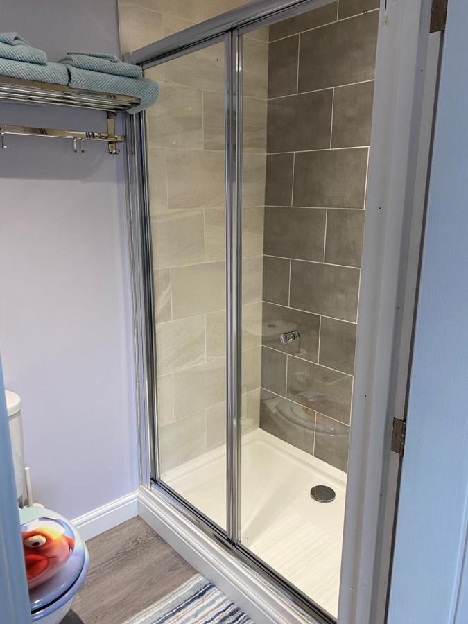 Modern Luxury 1 Bed Apartment With Parking Near Stansted Airport Stansted Mountfitchet Eksteriør bilde