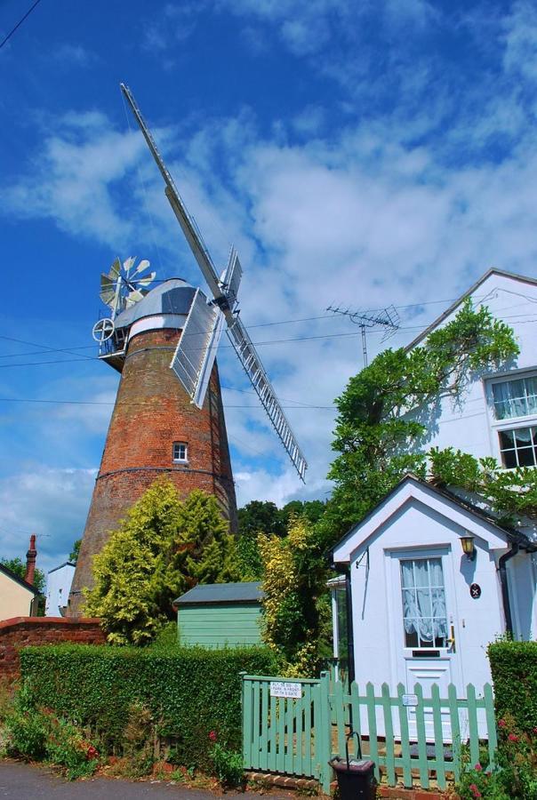 Modern Luxury 1 Bed Apartment With Parking Near Stansted Airport Stansted Mountfitchet Eksteriør bilde
