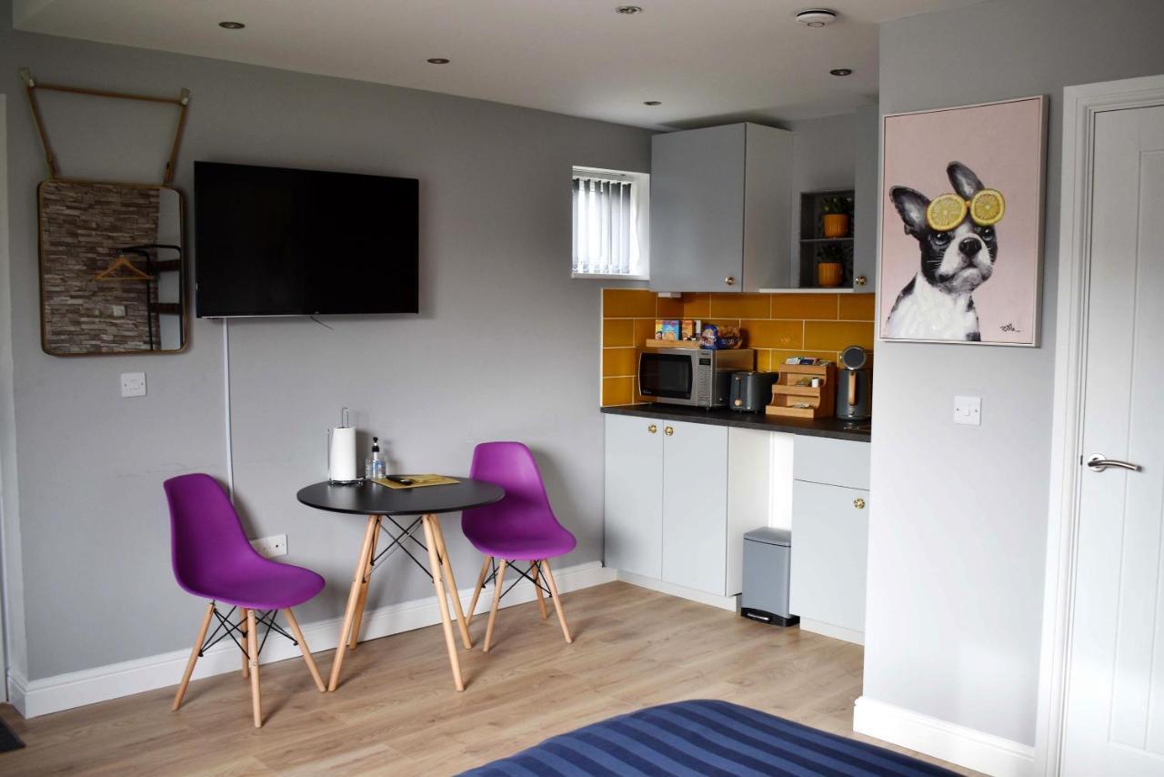 Modern Luxury 1 Bed Apartment With Parking Near Stansted Airport Stansted Mountfitchet Eksteriør bilde